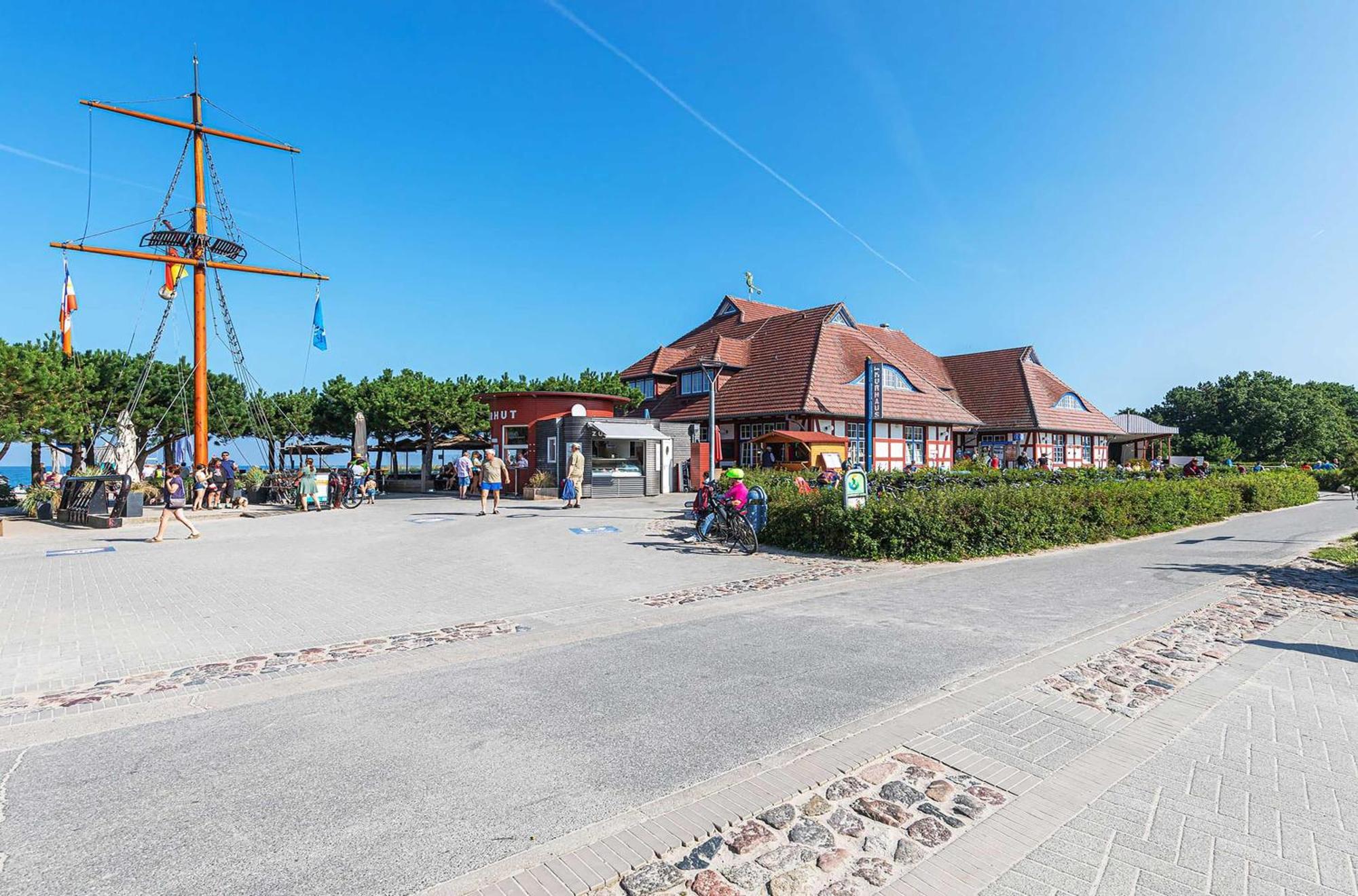 Strandhafer An Der Seebruecke Zingst Buitenkant foto